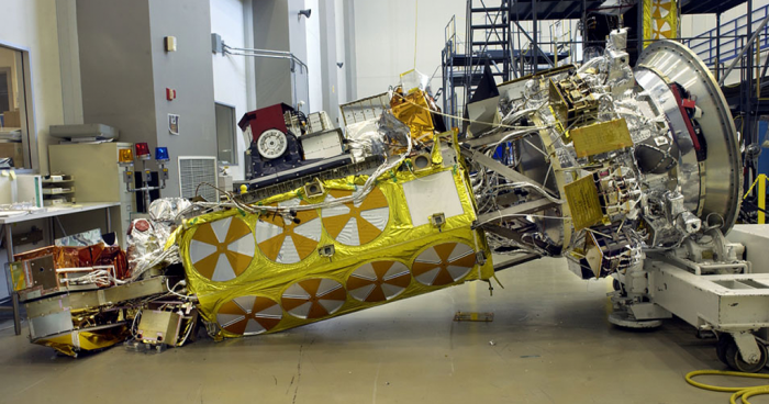 Kā neizturēties pret vairāku miljonu vērtu satelītu