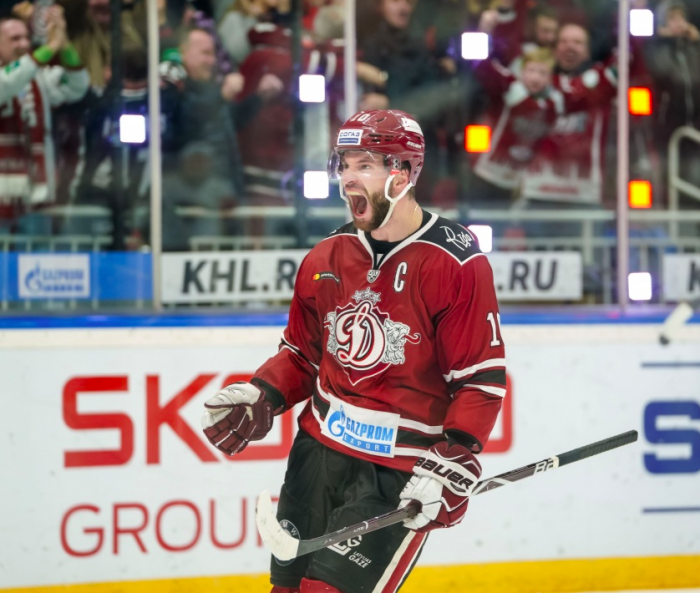 Lauris Dārziņš 304 punkti (120 vārti + 184 piespēles)