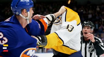 VIDEO: Leģendārais Hara NHL laukumā asiņaini izrēķinās ar krievu spēlētāju